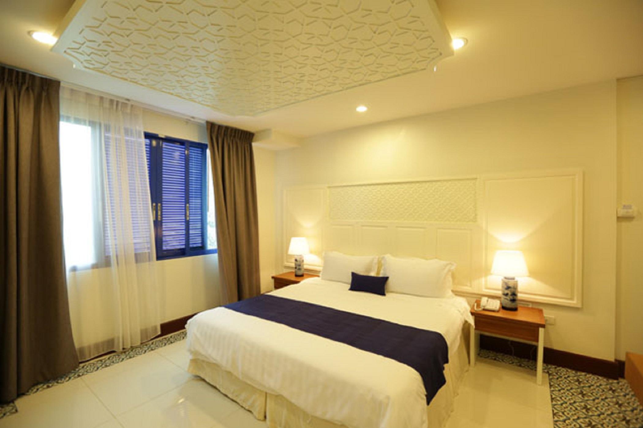 Nandha Hotel Bangkok Exterior photo