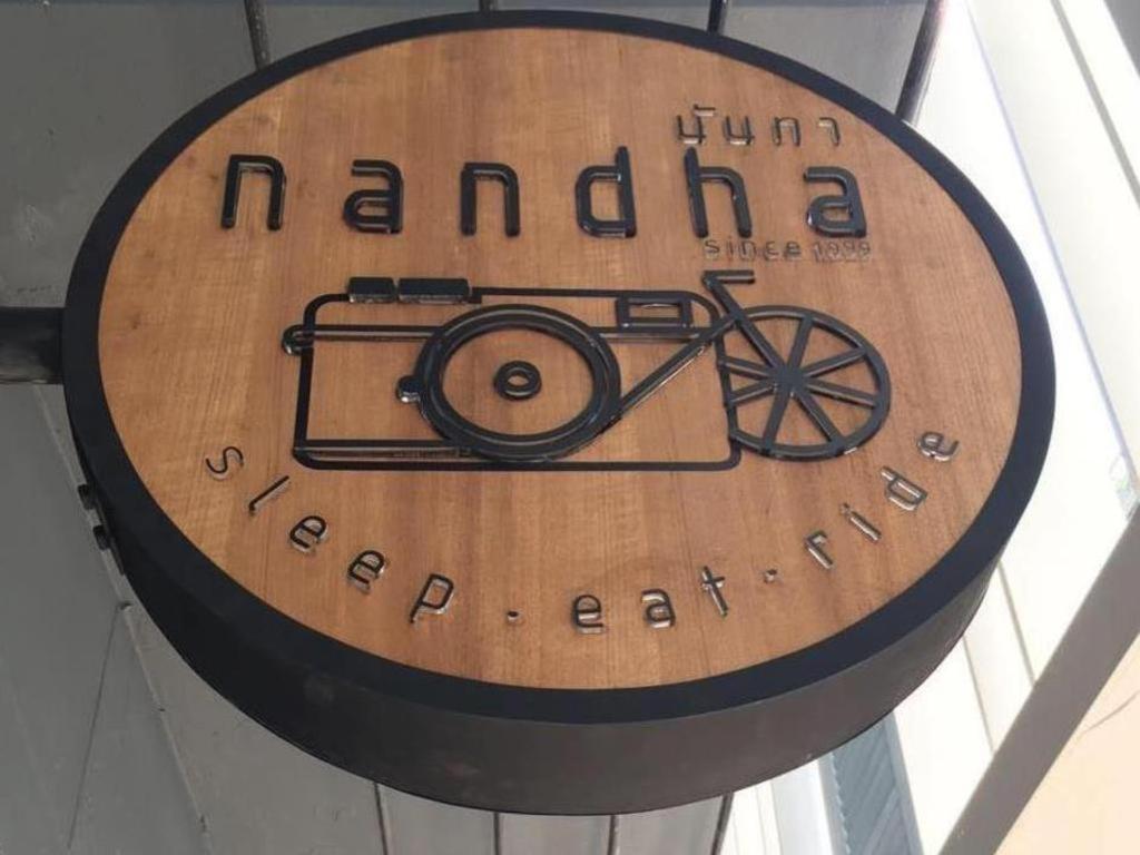 Nandha Hotel Bangkok Exterior photo